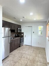 3117 Carter St in Miami, FL - Building Photo - Building Photo