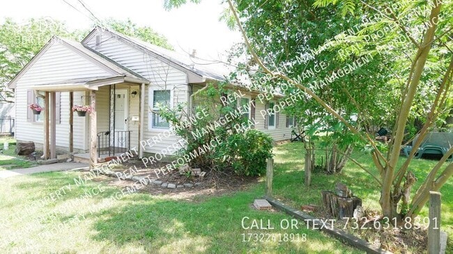 12 Dolan Ave in Matawan, NJ - Building Photo - Building Photo