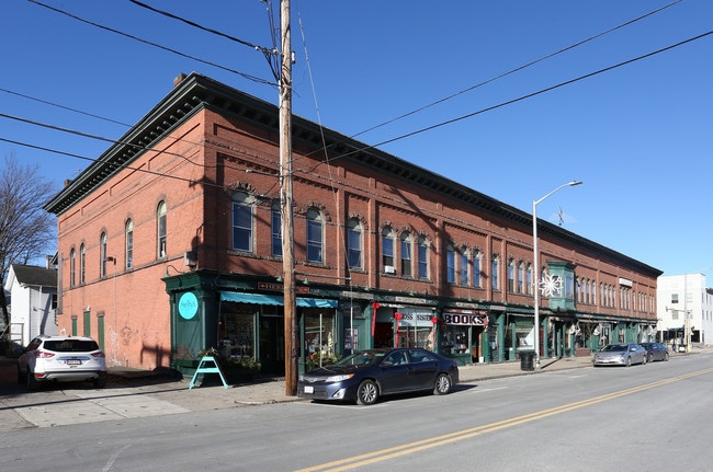 76-96 Maple St