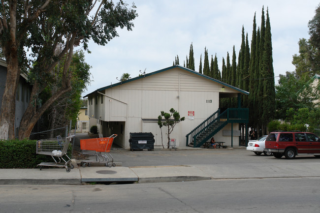 Running Springs in Fallbrook, CA - Foto de edificio - Building Photo