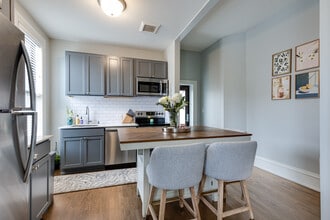 Bowler Lofts in Minneapolis, MN - Building Photo - Interior Photo