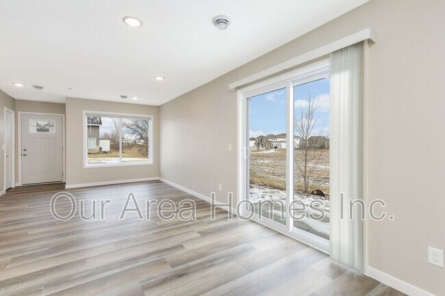 6025 Manchester Ave NE in Otsego, MN - Building Photo - Building Photo