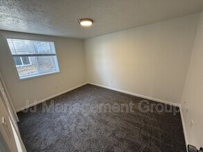 1235 2nd St in Cheney, WA - Building Photo - Building Photo