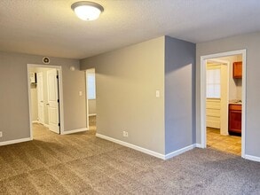 507 Baker St in Clarksville, TN - Building Photo - Building Photo