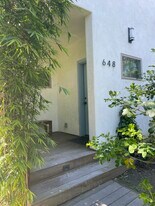 648 E Fairview Blvd, Unit 648 Downstairs in Inglewood, CA - Building Photo