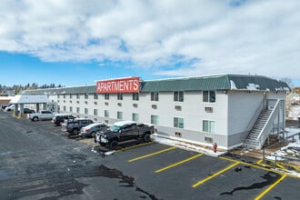 Kodiak Apartments in Evanston, WY - Foto de edificio - Building Photo