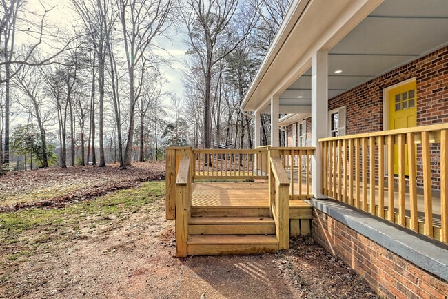 3455 Hwy 441 in Clarkesville, GA - Building Photo - Building Photo