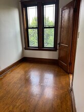 2435 W Thomas St in Chicago, IL - Building Photo - Building Photo