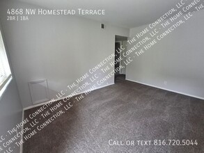 4862-4868 NW Homestead Terrace in Riverside, MO - Building Photo - Building Photo
