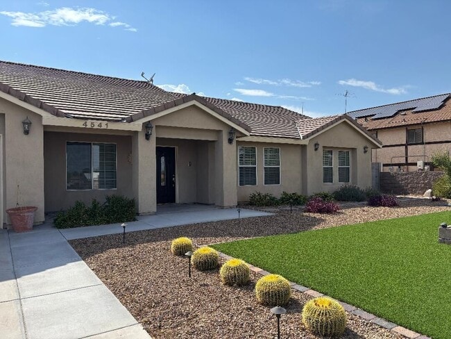 property at 4541 N Campbell Rd