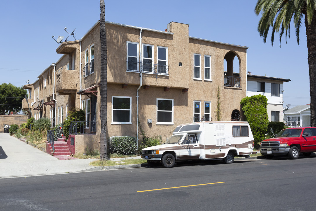 3991 Denker Ave in Los Angeles, CA - Building Photo