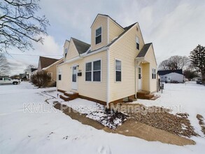 2711 Archwood Pl in Cuyahoga Falls, OH - Building Photo - Building Photo