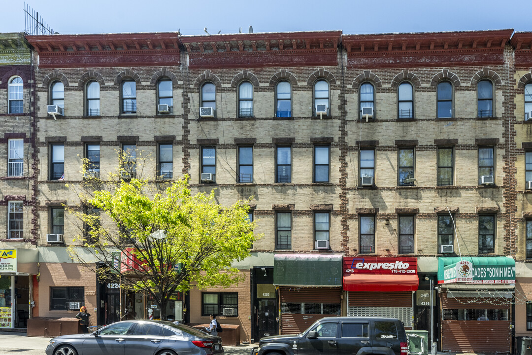 4220 5th Ave in Brooklyn, NY - Building Photo