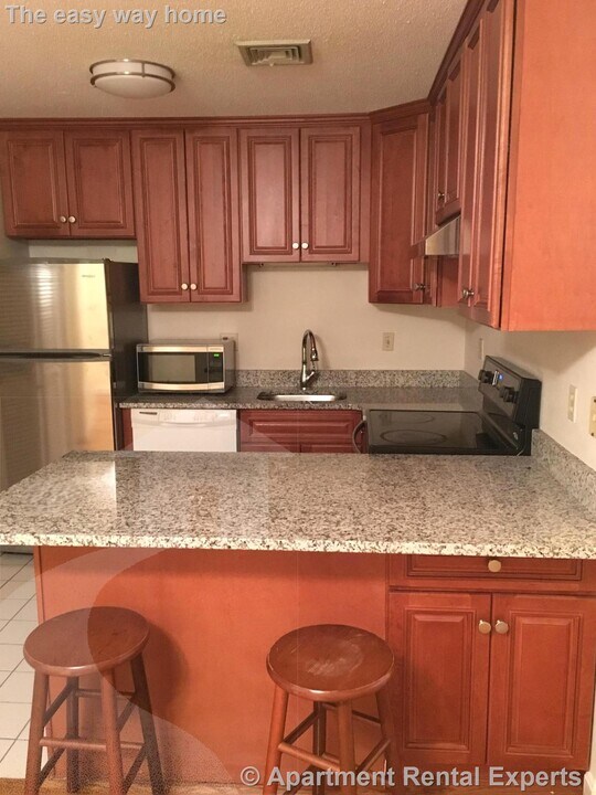 620 Boston Ave in Medford, MA - Building Photo