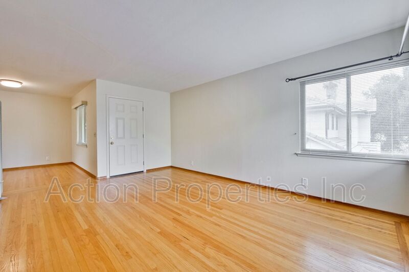 1856 Ash St in Palo Alto, CA - Building Photo
