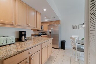 11355 Pond View Dr in Wellington, FL - Building Photo - Building Photo