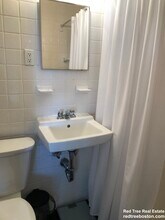 176 N Beacon St, Unit 1 in Boston, MA - Building Photo - Building Photo