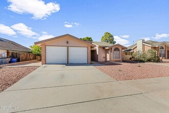 11781 Jennifer Dr in El Paso, TX - Building Photo - Building Photo