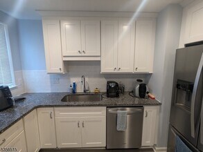40 N Auten Ave in Somerville, NJ - Building Photo - Building Photo