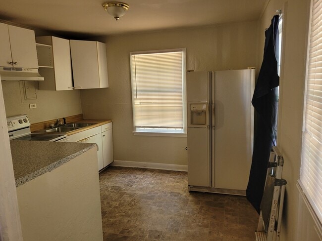 114 Thomas Blvd in Warner Robins, GA - Foto de edificio - Building Photo