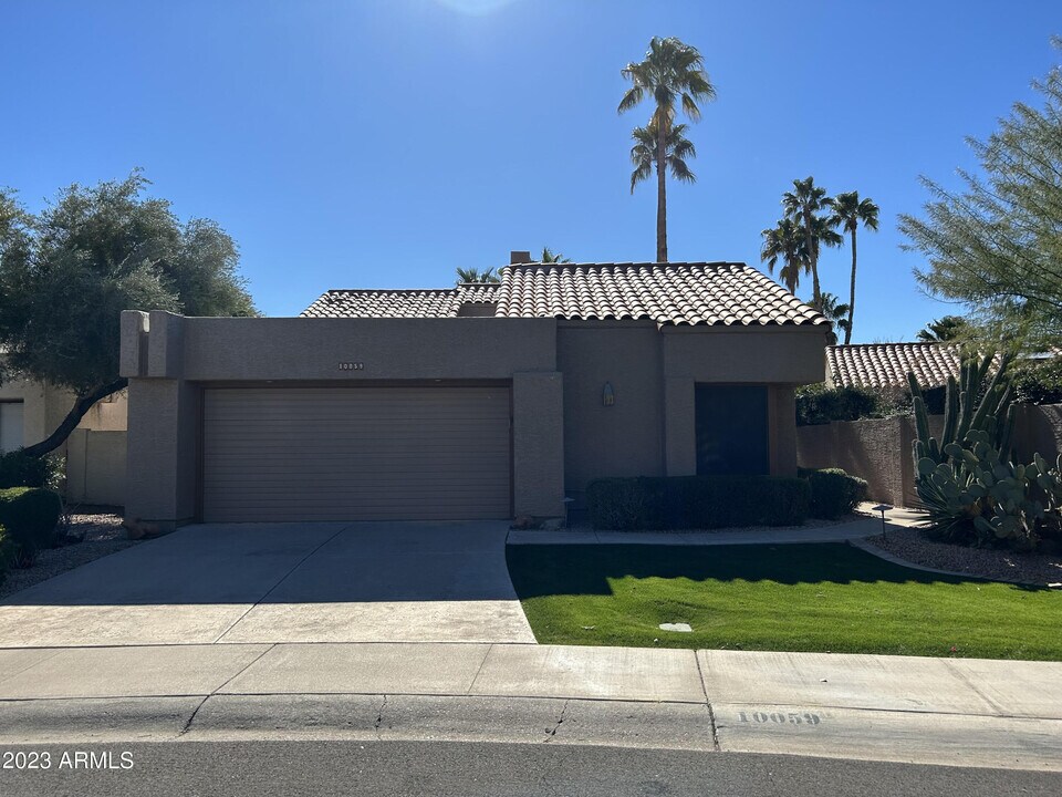 10059 E Calle De Cielo Cir in Scottsdale, AZ - Building Photo