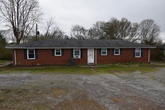 property at 470 Circle Dr