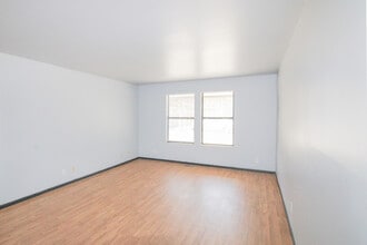 2008 Vawter St in Urbana, IL - Building Photo - Building Photo