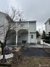 182 Bloomfield Ave in Woodbridge Township, NJ - Building Photo - Building Photo