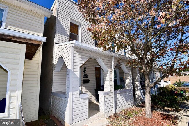 property at 3850 Quarry Ave