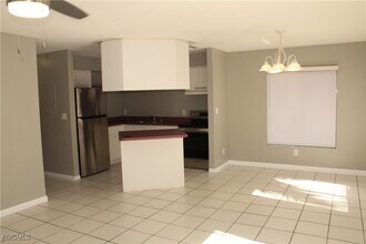 1811 SE 15th Pl in Cape Coral, FL - Building Photo - Building Photo