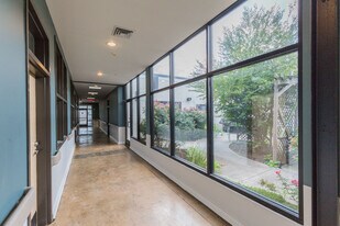 MacTavish Flats in Richmond, VA - Building Photo