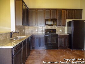 2592 Pahmeyer Rd in New Braunfels, TX - Building Photo - Building Photo