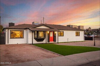 1027 S Siesta Ln in Tempe, AZ - Building Photo - Building Photo