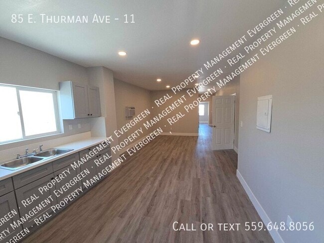 85 E Thurman Ave in Porterville, CA - Building Photo - Building Photo