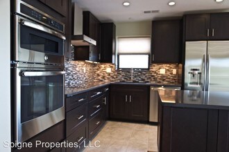 5017 Grand Ave-Unit -Unit 1 in Kansas City, MO - Building Photo - Building Photo