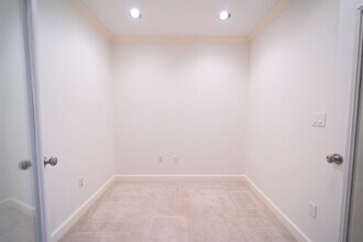 2520 Robinhood St in West University Place, TX - Building Photo - Building Photo