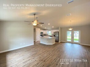 12337 SE 99th Terrace in Belleview, FL - Building Photo - Building Photo