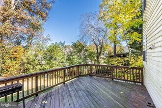 47118 Garrett Pl in Sterling, VA - Building Photo - Building Photo