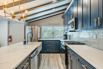 5708 Park Blvd in Wildwood Crest, NJ - Building Photo - Building Photo