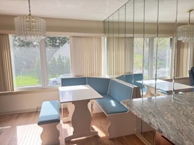 804 Fairways Dr in Oakmont, PA - Building Photo - Building Photo