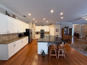 3140 Fairways Dr in Homestead, FL - Building Photo - Building Photo