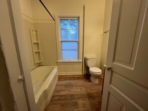 316 S Broad St-Unit -Apt 3 (Rear) in Lititz, PA - Building Photo - Building Photo