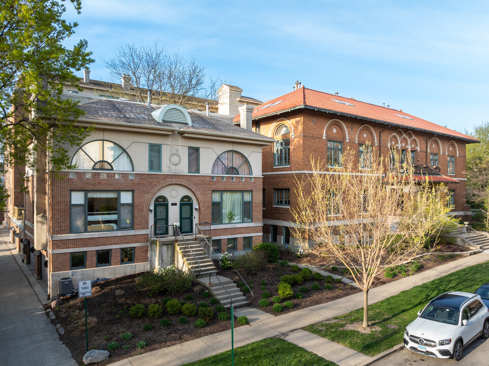 717-721 Ontario St in Oak Park, IL - Building Photo