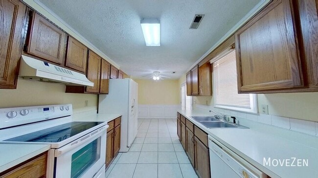 307 Birds Nest Ct in Wilmington, NC - Building Photo - Building Photo