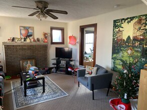 715 W Dodds St in Bloomington, IN - Building Photo - Building Photo