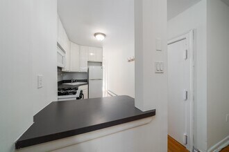 107 Harrison St in Hoboken, NJ - Building Photo - Building Photo