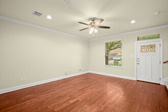 6708 Menchaca Rd in Austin, TX - Building Photo - Building Photo