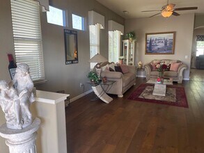 92 Liberty Ln in Brentwood, CA - Building Photo - Building Photo