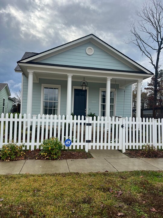 2061 Woodberry Ave in Shreveport, LA - Building Photo