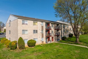 Helfrich Springs in Whitehall, PA - Building Photo